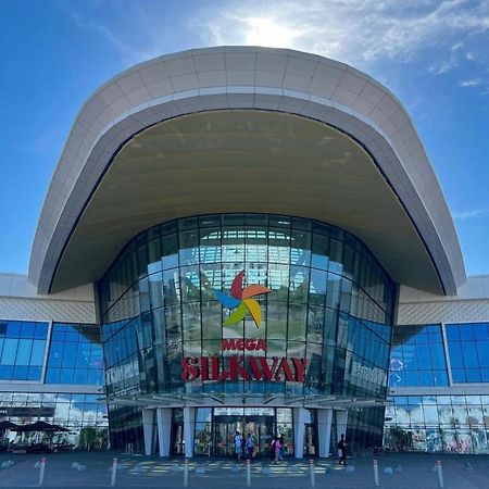 アスターナУютная Квартира На Expo-Smart Замокアパートメント エクステリア 写真